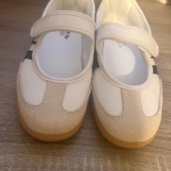 Brand New W/O Tags Adidas Samba Jane Shoes - Picture 4 of 8